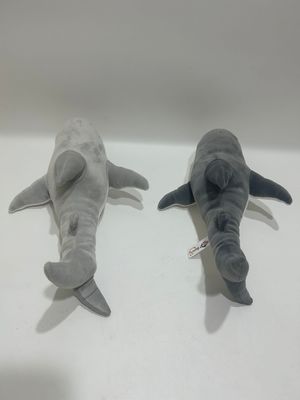 Duas crianças cinzentas do tubarão da cor como o presente 2023 perfeito de venda quente