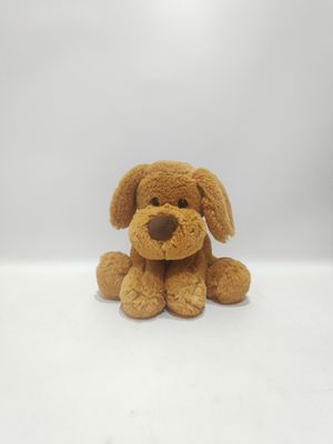 O brinquedo de pelúcia do cão pode ser aquecido no microondas