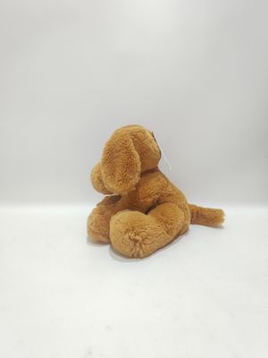O brinquedo de pelúcia do cão pode ser aquecido no microondas