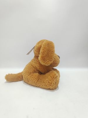 O brinquedo de pelúcia do cão pode ser aquecido no microondas
